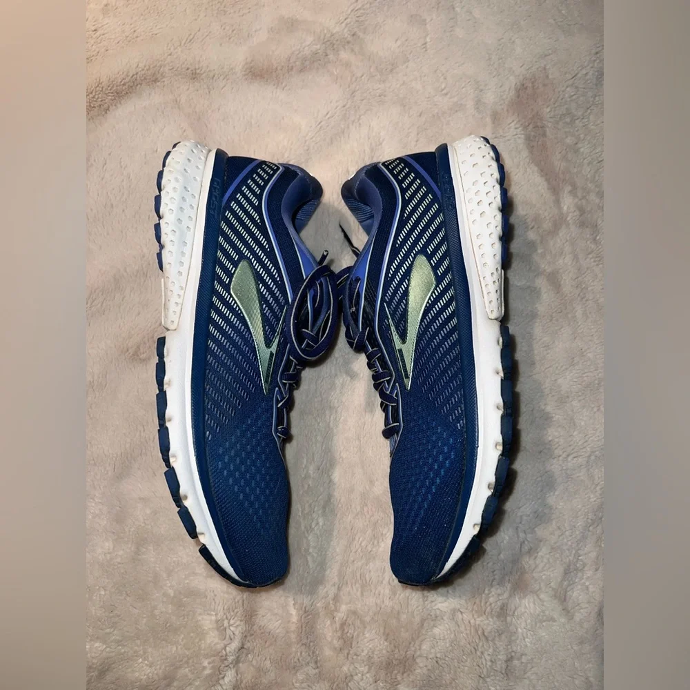 Womens Brooks Ghost Size 9.5 - Picture 7 of 8
